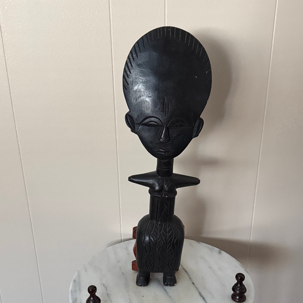 Elegant Black Tribal Art Sculpture